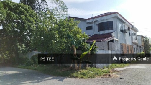 Corner spaious 2 Storey