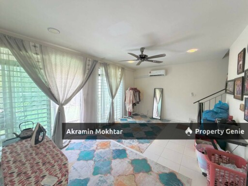 Facing Open, Freehold & Rizab Melayu | 2.5 Storey Terrace Intermediate  Taman Mawar Salak Tinggi Sepang