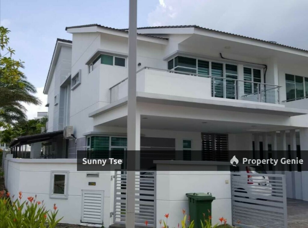 Tree Residency, Corner Unit