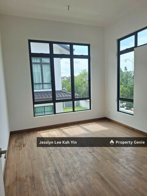 Eco Majestic Semenyih SEMI D [OPEN FACING CORNER]