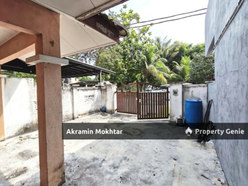 Facing Open  Double Storey, Lorong Az- Zaharah  Seksyen 10, Puncak Alam 