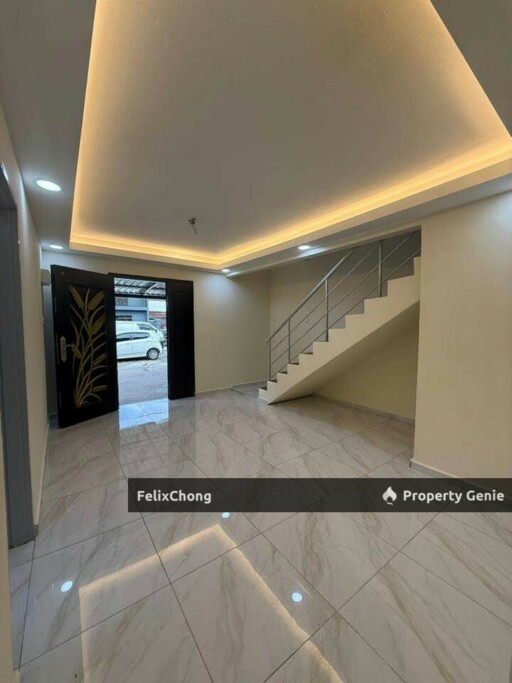 Johor Jaya 2 Sty Low Cost Corner Lot,Jalan Seroja,Johor Bahru,Renovated