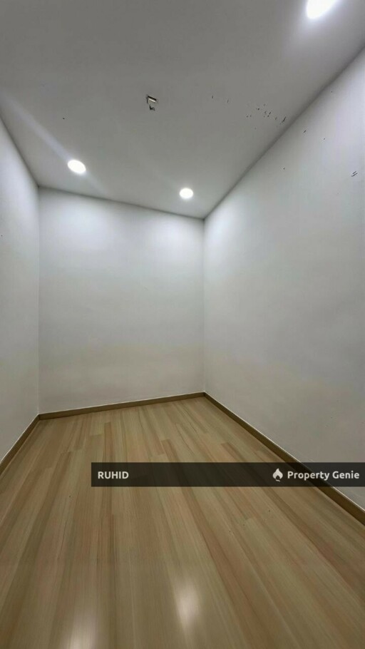Renovated Single Storey Terrace House Taman Kempas Near AEON Dato Onn & EDL JB