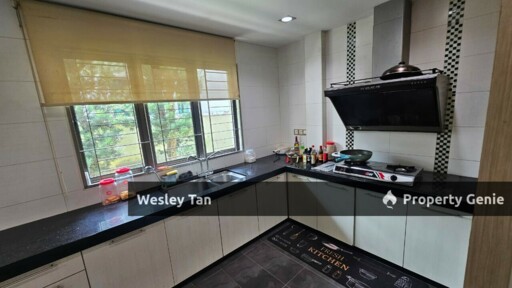 Fully Furnished & Fitted 2 Storey Semi D 40x103 Large 5 Rooms For Rent