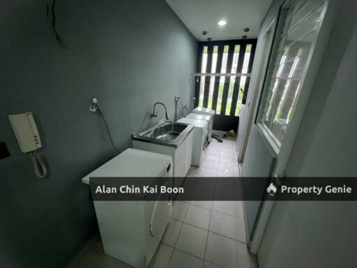 Dedaun Condominium Ampang With 3 Car Park 1 Maid Room