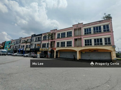 Corner 1st Floor Shop Office-Taman Semenyih Sentral @ Semenyih-Ready Now