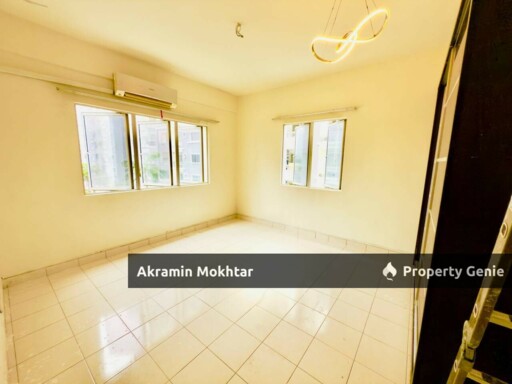 Corner Unit, Renovated & 2 Covered Parking | Sunway Suriamas Condominium, Bandar Sunway Selangor