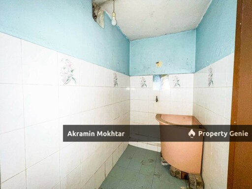 FREEHOLD & END LOT | 1 Storey Terrace House Taman Semenyih