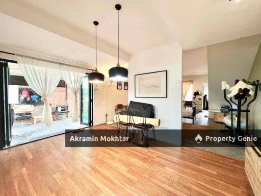 [Renovated] End Lot Double Storey, Taman Bukit Permata @ Batu Caves