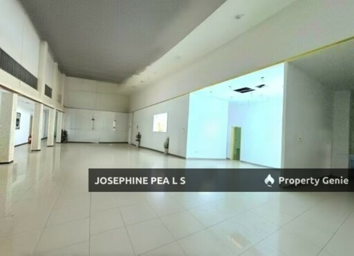 Detached Factory Facing Main Road At Jalan Besar, Selayang For Rent