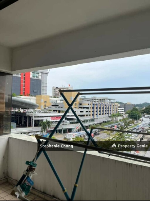 University Towers, Opposite UM Medical Centre, Renovated & Furnished!