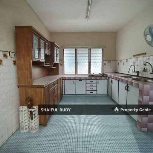 Want to Sell. 2 Storey Terrace House Endlot Taman Permata KL
