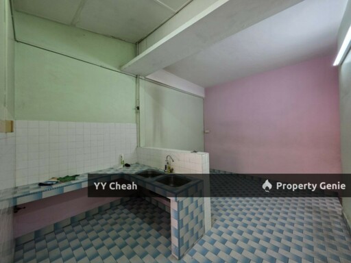 Menglembu, Ipoh Double Storey House For Sale Facing Empty Land Great Location Big Balcony