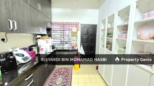 Facing Open Renovated 2.5 Storey End Lot Extra Land, Taman Puncak Saujana, Kajang.