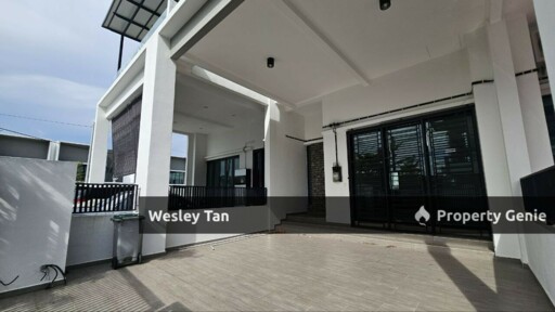 New Cheng 2 Storey Terrace Gated Community 20x70 Freehold 4rooms Bare