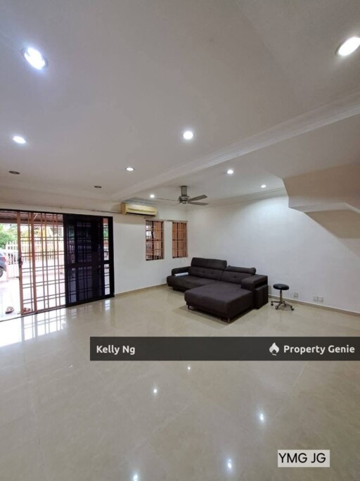 Double Sty Renovated Good Condition House At Klang Utama For Sale