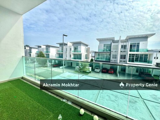 Freehold & Renovated | 3-STOREY SEMI-D CLOVER @ GARDEN RESIDENCE, CYBERJAYA.