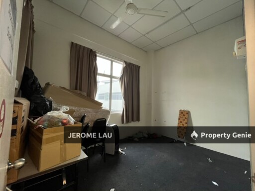 Bandar Uda Utama 2nd Floor Shop Office Main Road Facing RM1500