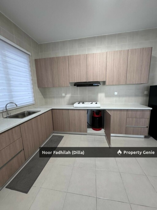 SEWA Fully Furnished Residensi Adelia 4 Kemasukan Segera