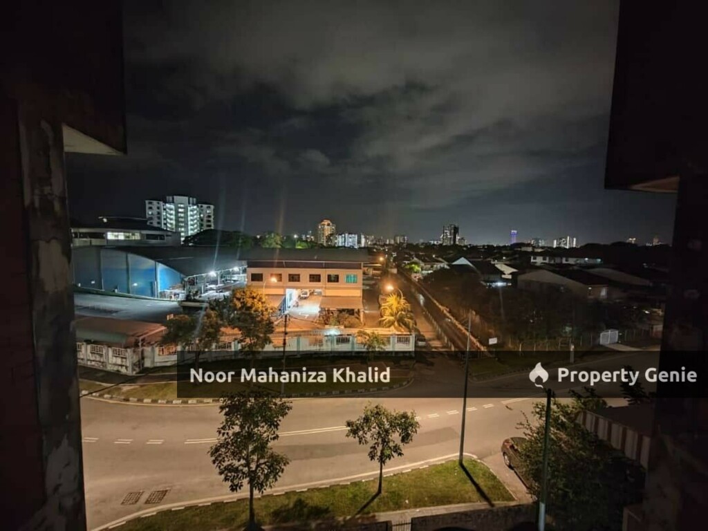 Kastella Court Apartment, Jalan Padang Tembak, Air Hitam Peneng.