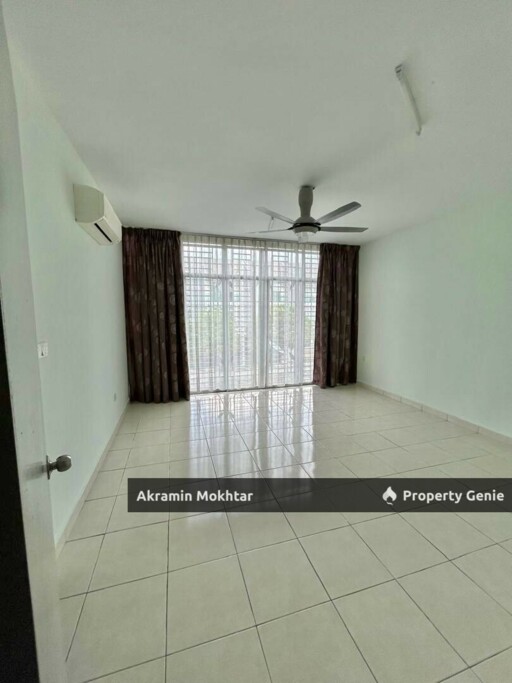 Freehold & Partially Furnished | 3 Storey Bangi Avenue Seksyen 7