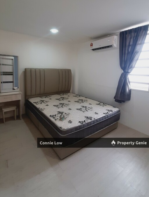 Female Room for Rent Fully Furnished Taman Cempaka