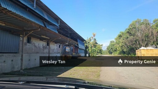 Corner Fully Covered Factory 65,000sf 1,600amp No Beam Production Area