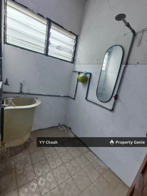 Taman Canning, Single Storey For Sale, Freehold, Basic