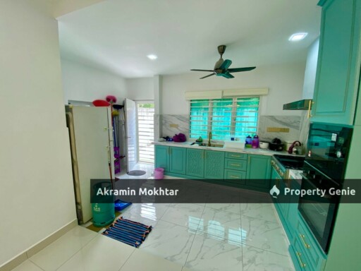 FREEHOLD & RENOVATED | 2.5 storey terrace Jalan SI 1/3 Taman Sentosa Impian Sg Merab Putrajaya