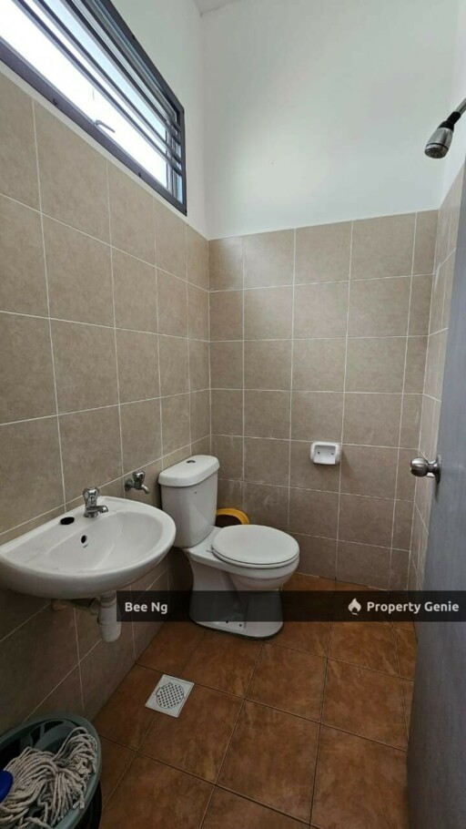 Taman Pulai Mutiara / 2.5 Storey Terrace / For Rent
