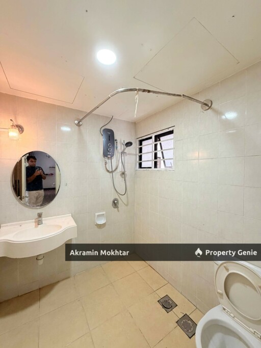 FREEHOLD, PARTIALLY FURNISHED, 1 PARKING & RENOVATED CANTIK | Kristal Villa Condominium, Kajang 2