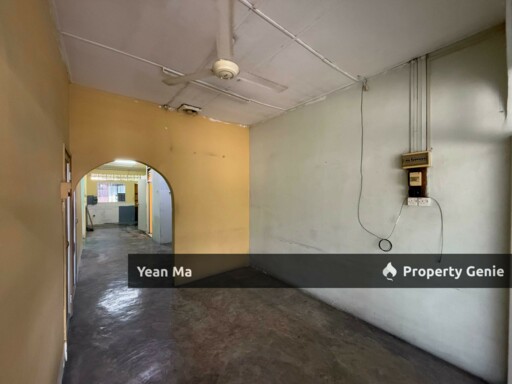 For Sale🔥Renovated Unit Rumah PKNS Batu 16 Rawang Low Cost Single Storey House