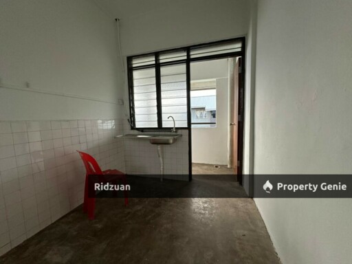 Flat Taman Molek