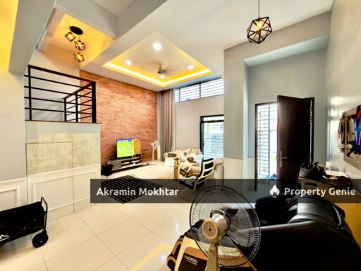 Freehold, Renovated & Partially Furnished | 2.5 Storey Terrace IRIS Taman TTDI Grove, Kajang Selangor
