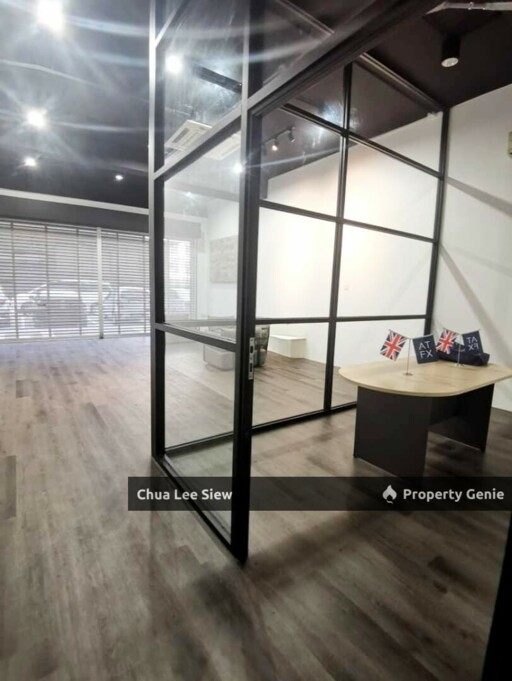 📍V Square Austin, Mount Austin      🧡  For Sale RM 888k      🧡  For Rent RM 3,000