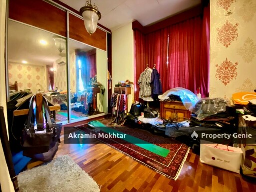 Freehold & Partially Furnished | Double Storey Bungalow [CORNER] Jalan Kent Kampung Datuk Keramat KL