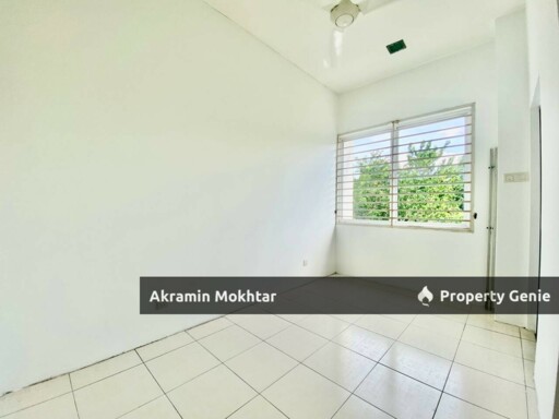 FREEHOLD & RENOVATED | Double Storey Terrace@Nadayu 92, Kajang