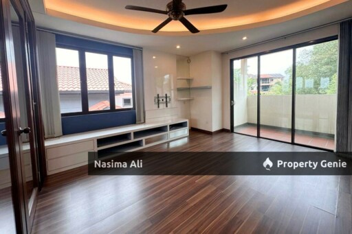 Facing Park- Bungalow 3 Storey, Bandar Rahman Putra, Sg Buloh