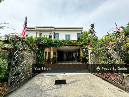 Cornerlot Semi-D SS4 Petaling Jaya - Facing Open, Walk in Condition