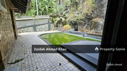 3 Storey Bungalow Ttdi Hill With Swimming Pool And Waterfall Features