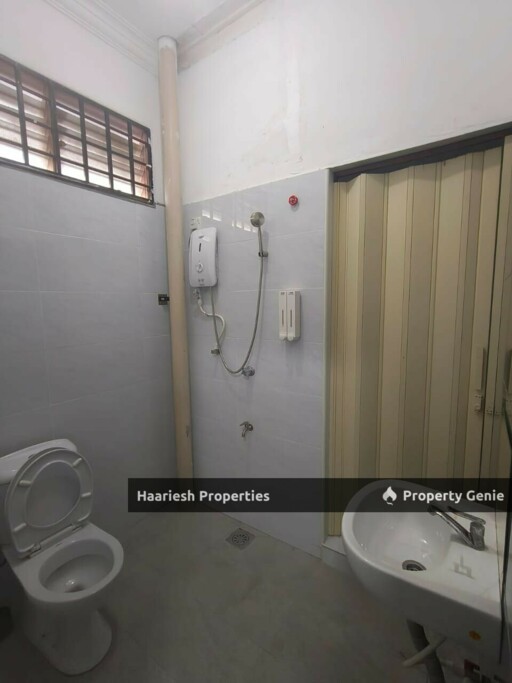 Double Storey End Lot Taman Puteri Wangsa Ulu Tiram Johor