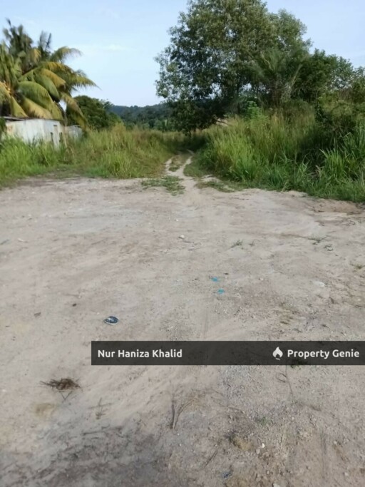 Tanah Tepi Sungai Lenggeng Negeri Sembilan