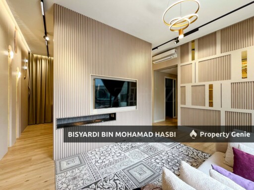 Fully Renovated & Fully Furnished Double  Storey Semi Detached Ficus Peak @ Denai Alam, Shah Alam.