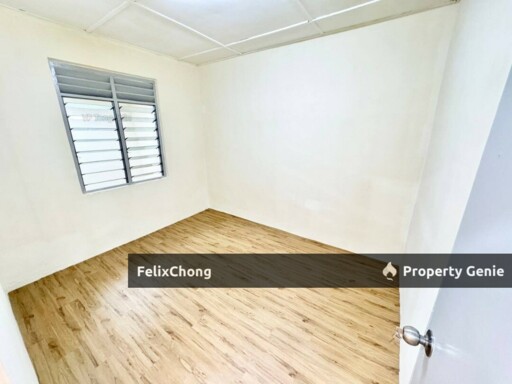 Taman Johor Jaya 1 Sty Low Cost,Jalan Bakawali,Johor Bahru,Renovated