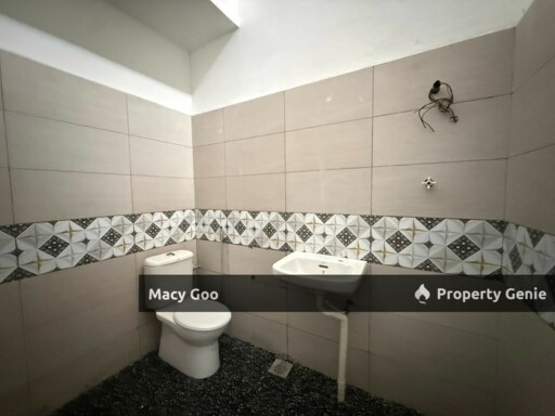 [NEAR MMU] Double Storey Terrace Bukit Beruang