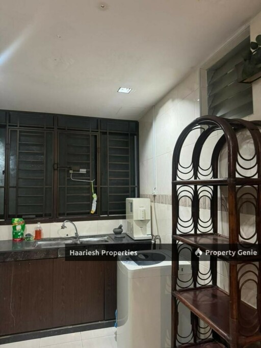 Tampoi Kipark Apartment for Sale