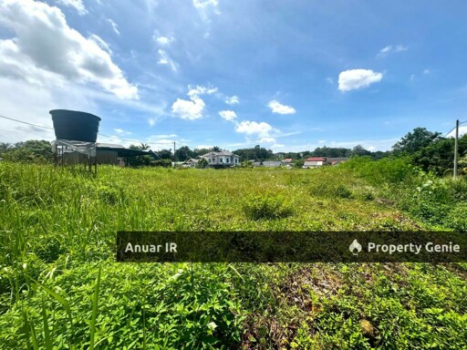 Tanah Lot Lorong Teratai Kuang Sungai Buloh