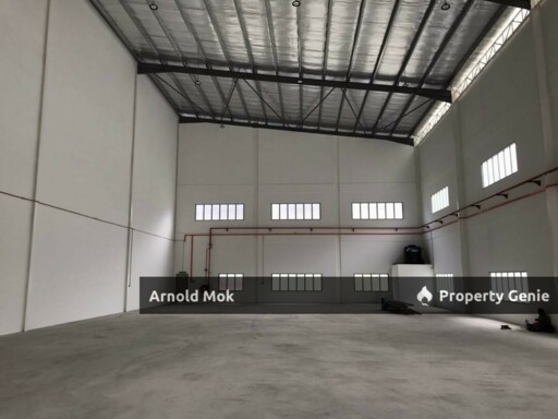 1.5 Storey Semi D Factory at SiLC Gelang Patah for Rent