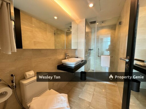 Hatten Hotel Room Deluxe Suite Facing Dataran Pahlawan