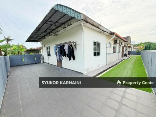 Semi-D Single Storey House, Taman Meru Harapan, Jalan Durian Belanda, Meru, Klang.